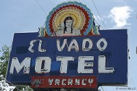 Štít motelu El Vado