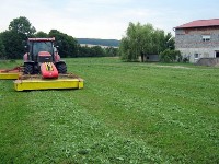 Kosení trávy na Džejárově ranči!