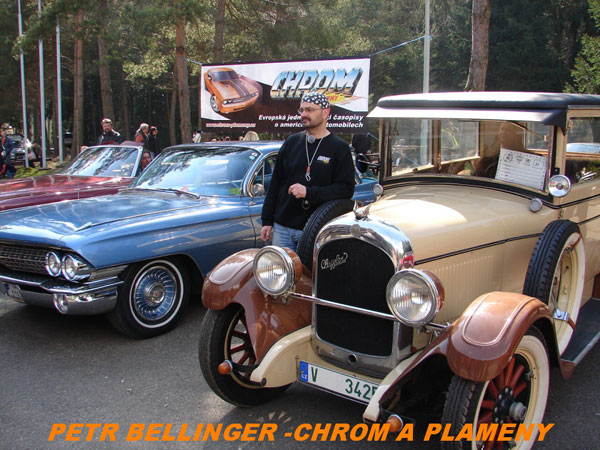 Chrom, plameny a Route 66